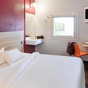Hotelf1 Porte De Chatillon Paříž